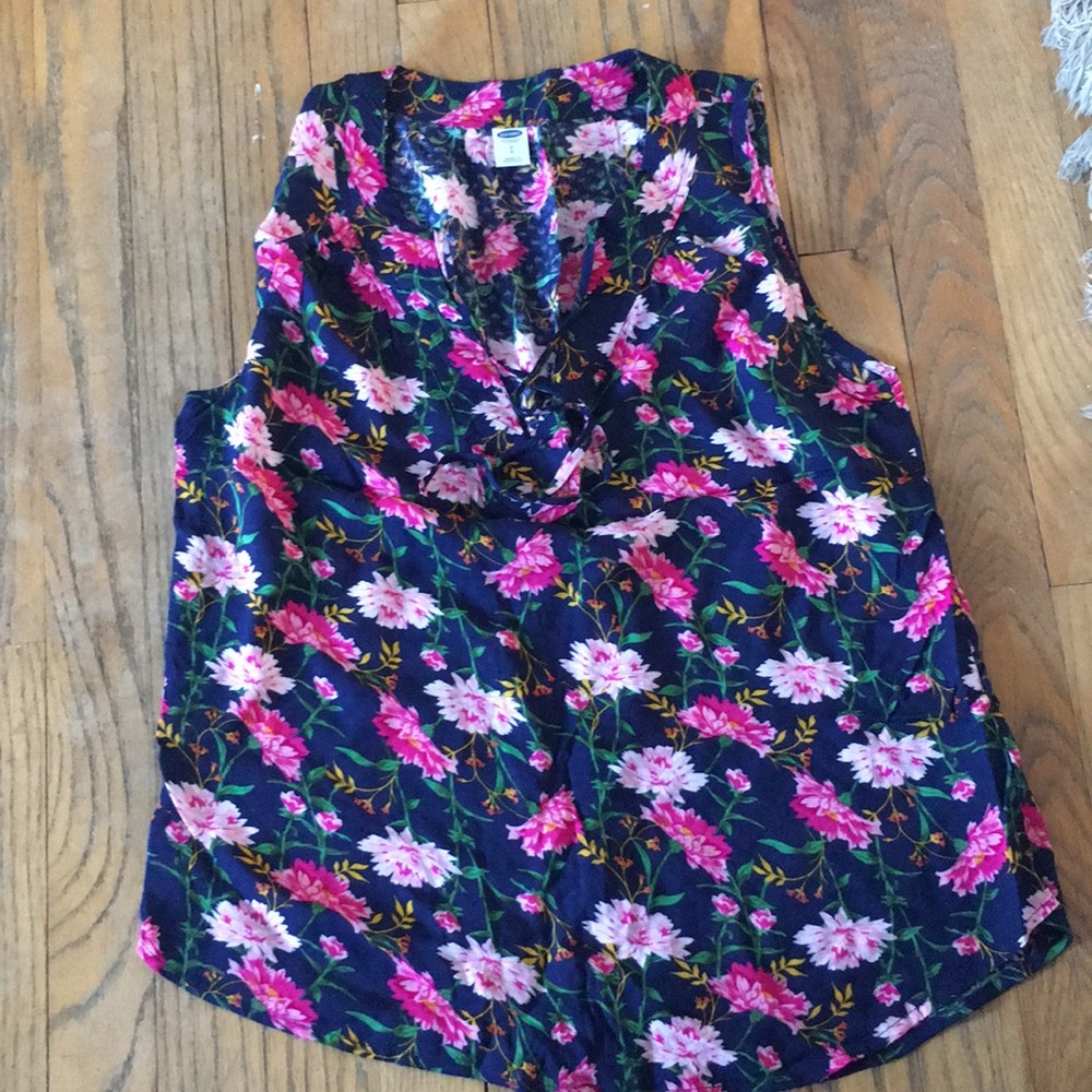 Old navy blouse tank